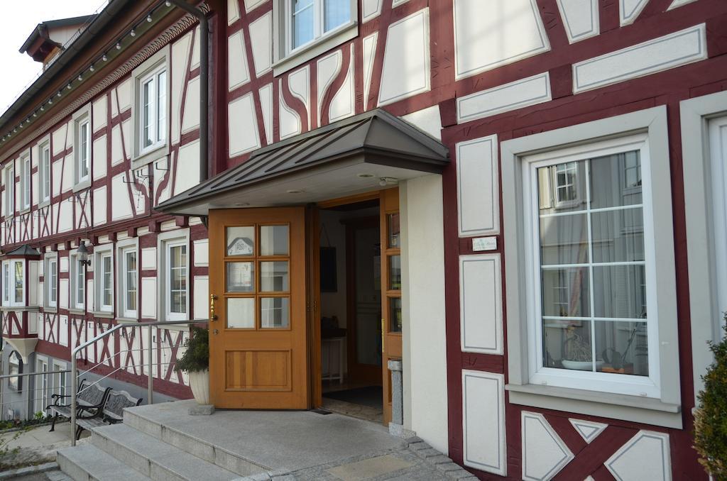 Hotel Post Jungingen Buitenkant foto